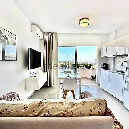 Hotel Luxury Sea View 4*